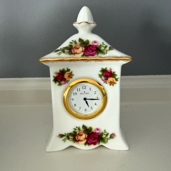 Royal Albert Other - Royal Albert Old Country Rose small Carriage Clock